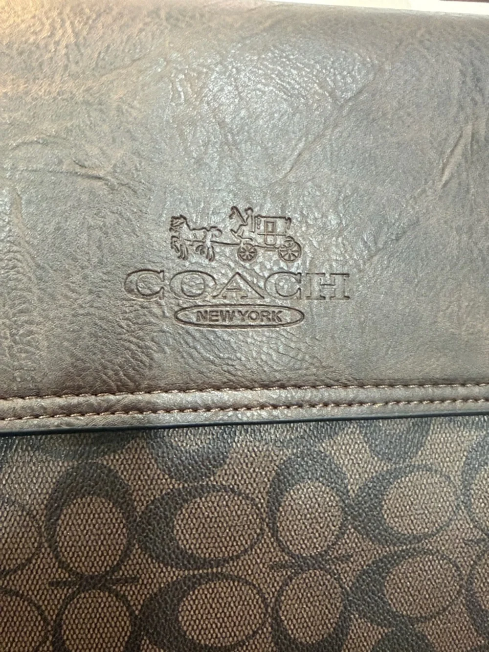 Brown‎ Signature Messenger Crossbody Bag